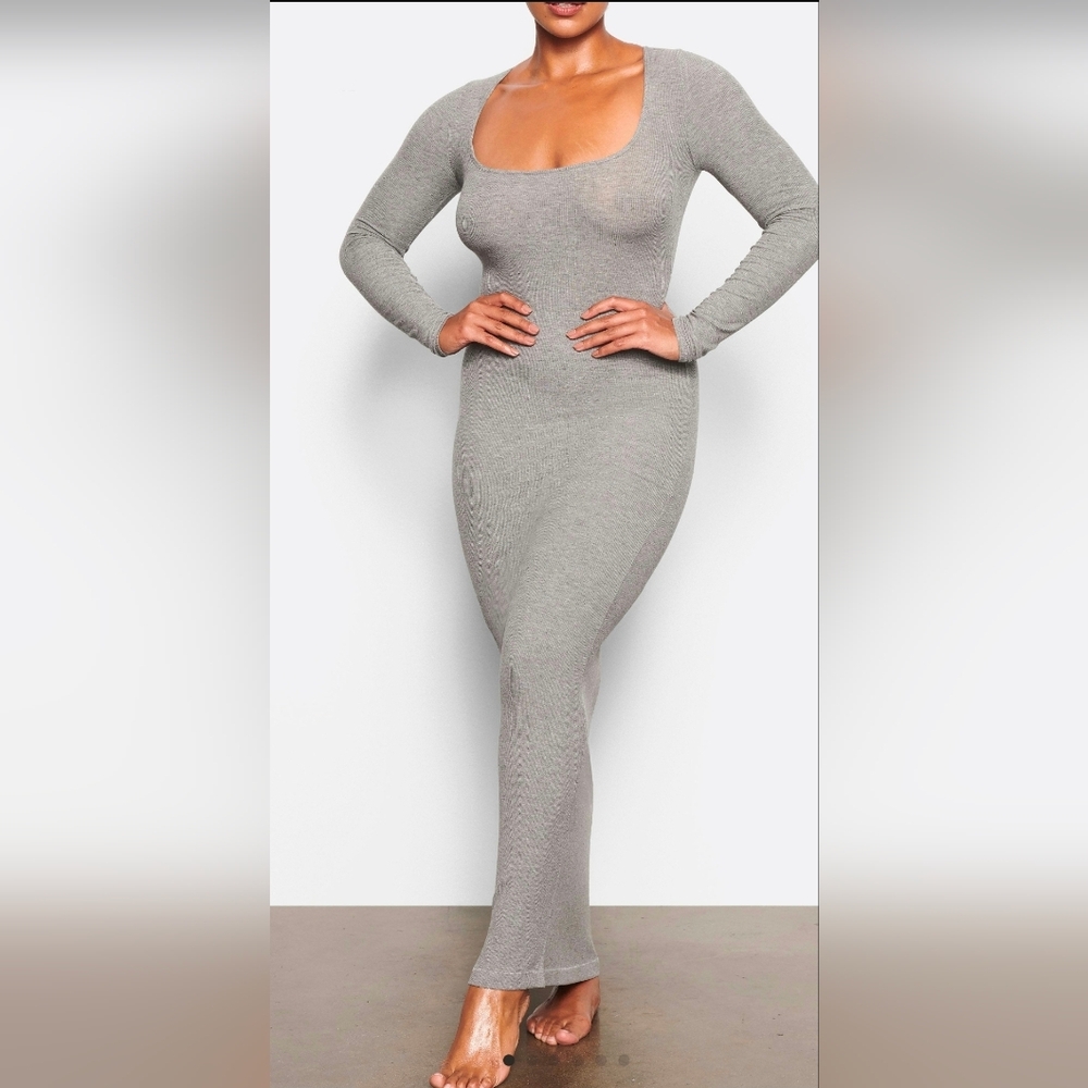 SKIMS Heather Gray Long Sleeve Dress - Size L - NWT - Picture 2 of 9